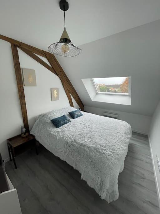 Le Bel Vue Apartment Sens Exterior photo